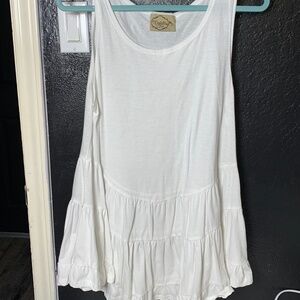 Deja Vu light weight baby doll top tee sz M/L - beachy summery